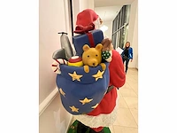 Vanhout - kerstman met speelgoed - 1m91 - afbeelding 3 van  3