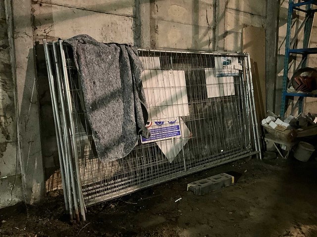 Vanhulle bouwhek galva (7x) - afbeelding 1 van  1