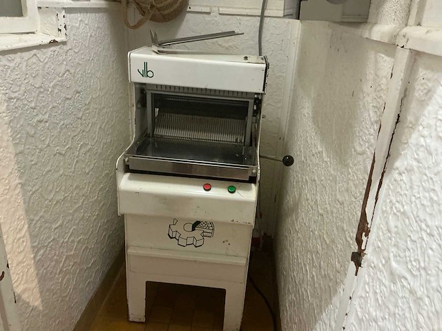 Vanlierde broodsnijmachine - afbeelding 1 van  5