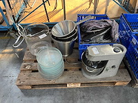 Varia - servies, glaswerk en bestek - afbeelding 2 van  3