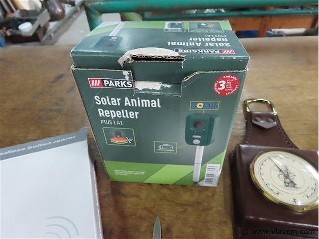 Varia, barometer, weerstation, zwaard enz…. - afbeelding 4 van  5