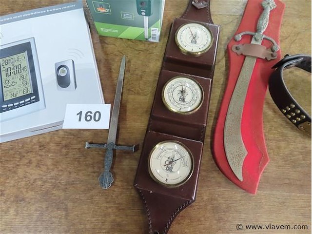 Varia, barometer, weerstation, zwaard enz…. - afbeelding 5 van  5