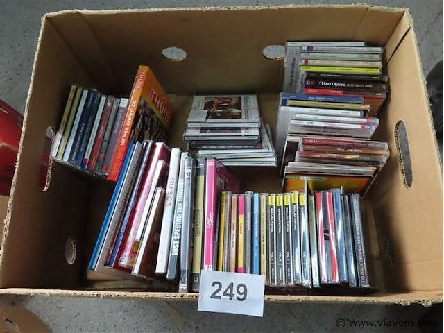 Varia cd/dvd - afbeelding 1 van  3