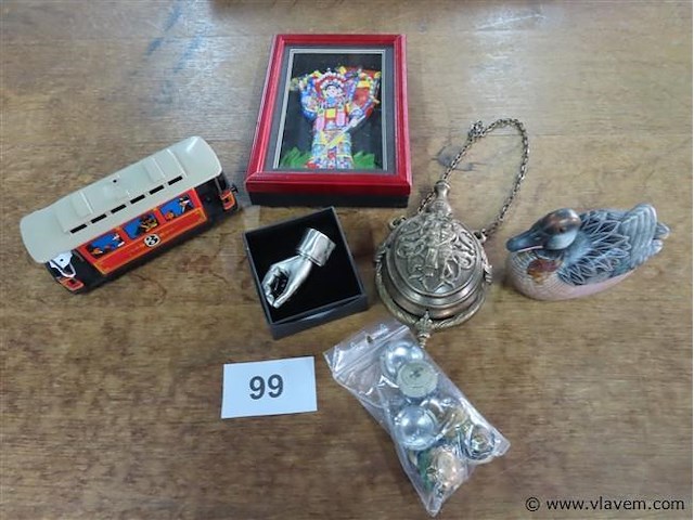 Varia, champagnedopjes, trein enz… - afbeelding 1 van  3