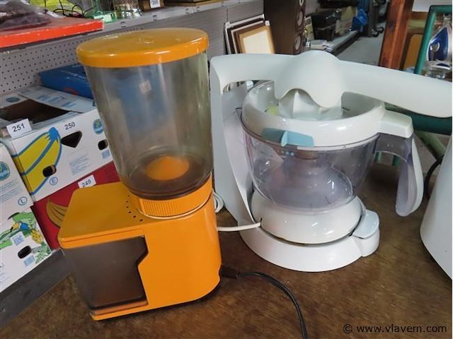 Varia keukenmateriaal - afbeelding 2 van  4