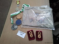 Varia militaria - afbeelding 1 van  4