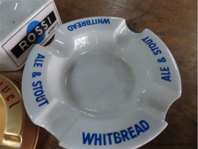 Varia oude asbakken - afbeelding 3 van  3