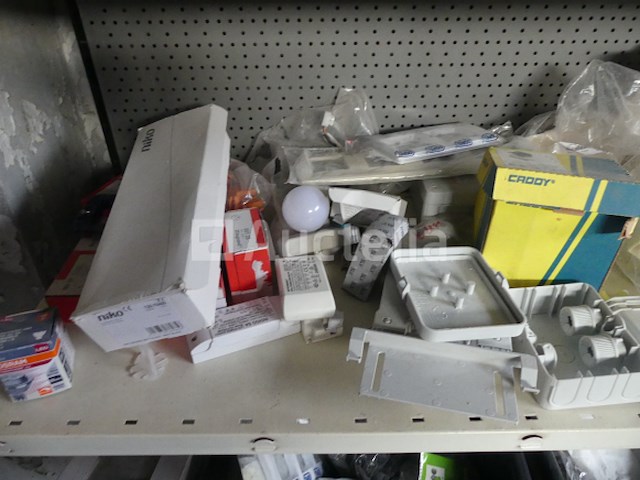 Varia van elektrische apparatuur - afbeelding 26 van  27