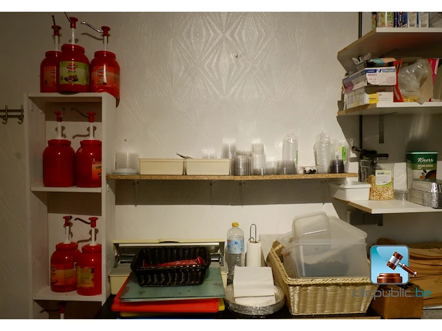 Varia van horeca-apparatuur en verbruiksartikelen - afbeelding 1 van  13