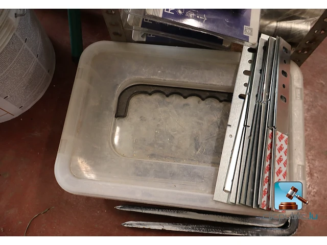 Varia van schrijnwerkerijuitrusting - afbeelding 14 van  21