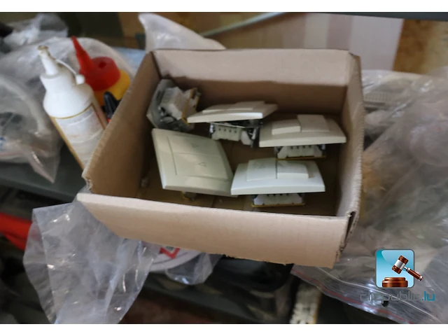 Varia van schrijnwerkerijuitrusting - afbeelding 15 van  21
