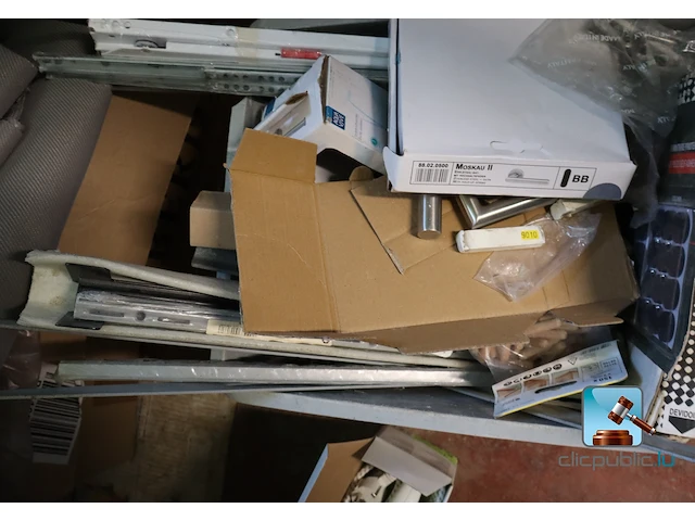 Varia van schrijnwerkerijuitrusting - afbeelding 18 van  21