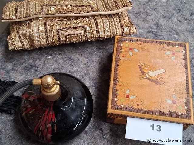 Varia - afbeelding 1 van  4