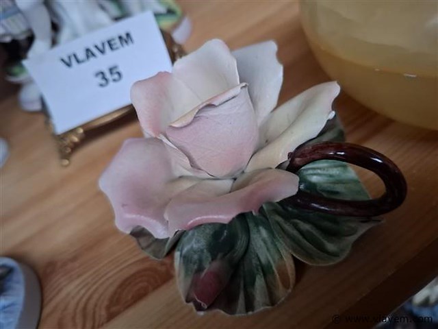 Varia - afbeelding 2 van  5