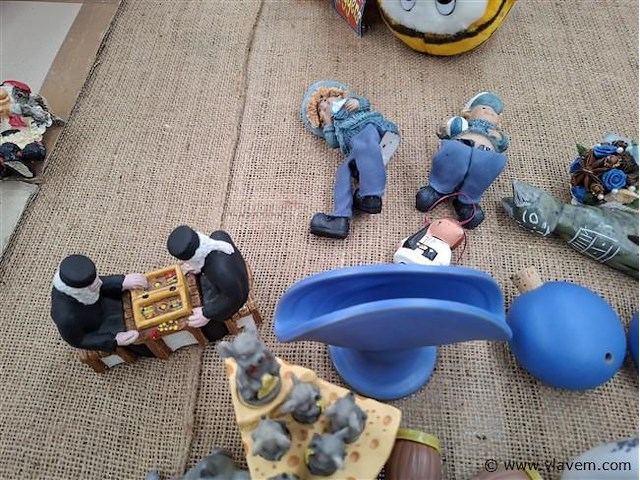 Varia - afbeelding 2 van  6