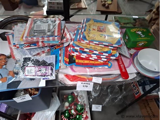 Varia - afbeelding 1 van  6