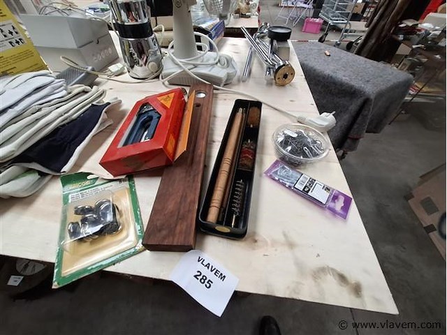 Varia - afbeelding 1 van  1