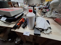 Varia - afbeelding 1 van  3