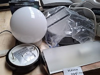 Varia - afbeelding 1 van  2