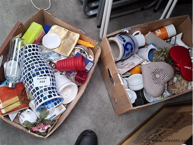 Varia - afbeelding 1 van  3