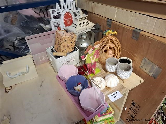 Varia - afbeelding 1 van  3