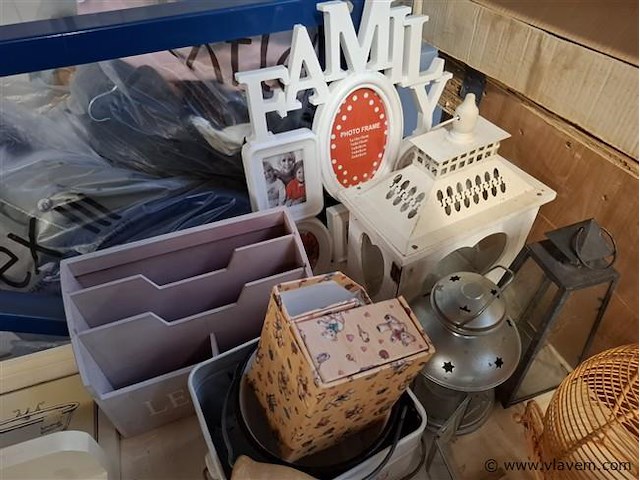 Varia - afbeelding 2 van  3