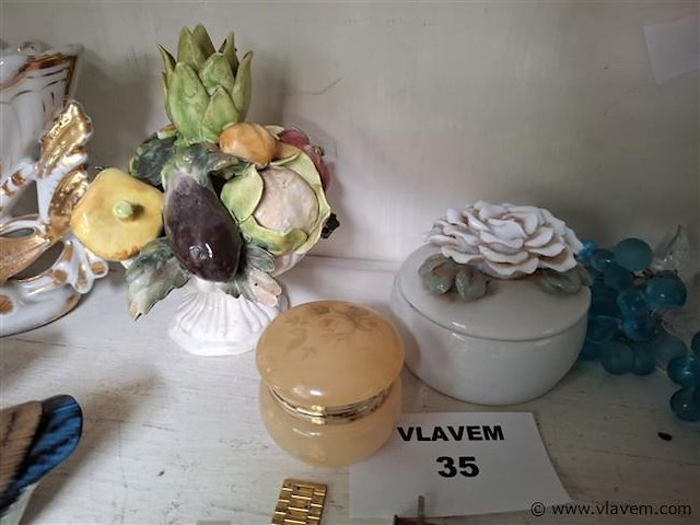 Varia - afbeelding 1 van  2