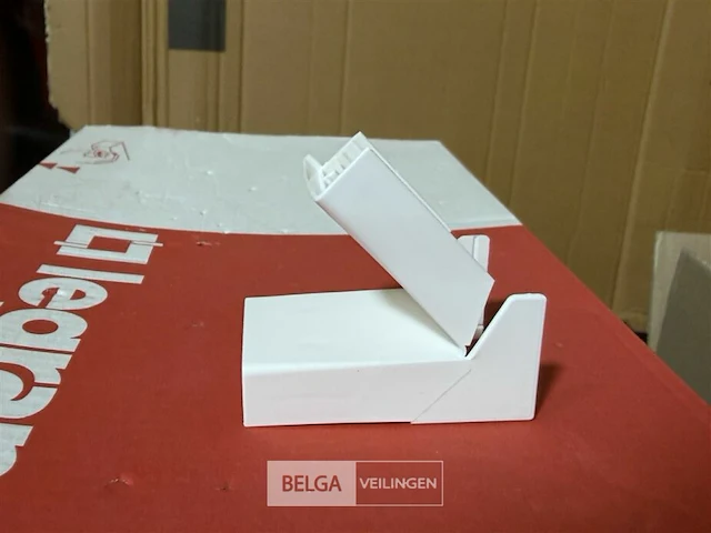 Variabele binnen- en buitenhoek legrand dlplus (6 dozen) - afbeelding 2 van  3