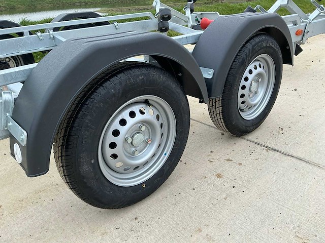 Variant 2001bb boottrailer *ongebruikt/garantie* - afbeelding 2 van  10