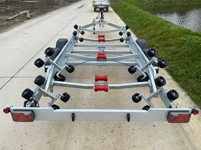 Variant 2001bb boottrailer *ongebruikt/garantie* - afbeelding 7 van  10