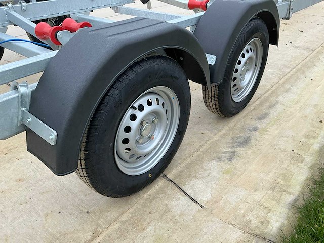 Variant 2001bb boottrailer *ongebruikt/garantie* - afbeelding 3 van  13