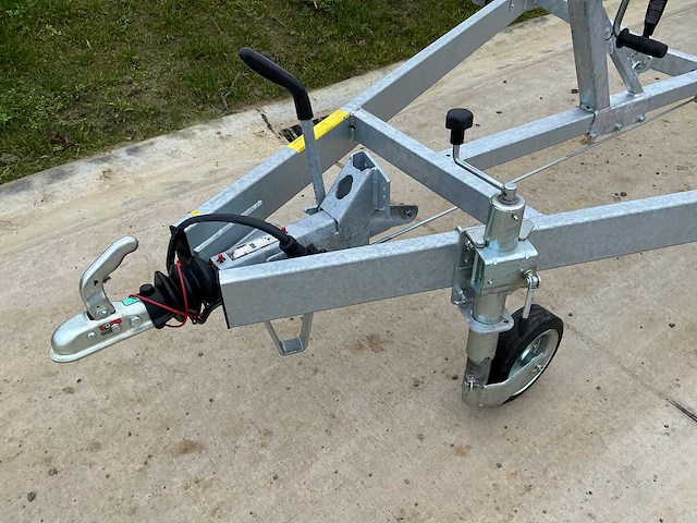 Variant 2001bb boottrailer *ongebruikt/garantie* - afbeelding 11 van  13