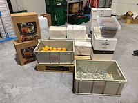 Variatie glazen, tassen en onderleggers - afbeelding 1 van  5