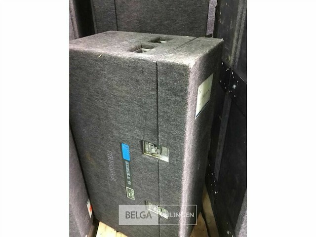 Varilite moving head flightcase gestoffeerd - afbeelding 1 van  5