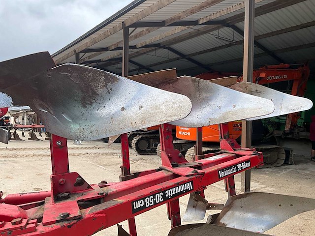 Variomatic 30-58 cm 3-schaar wentelploeg / ploeg - functioneel - afbeelding 5 van  8