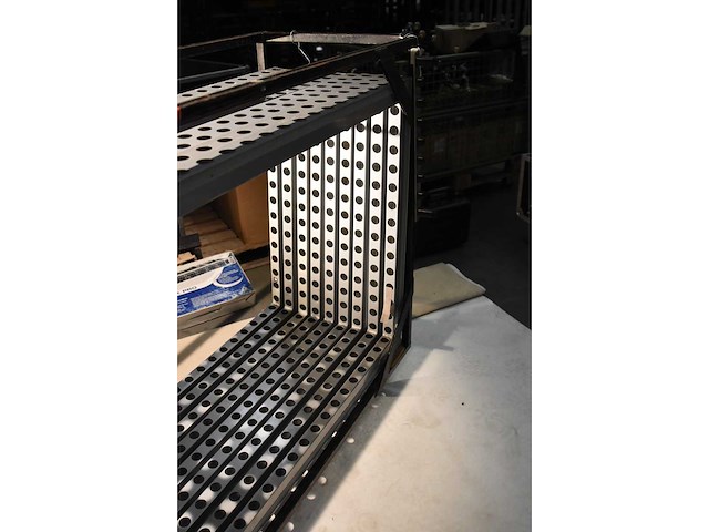 Various - matrix frames 2,5m x 1m incl 3 doors - (20x) - afbeelding 1 van  2