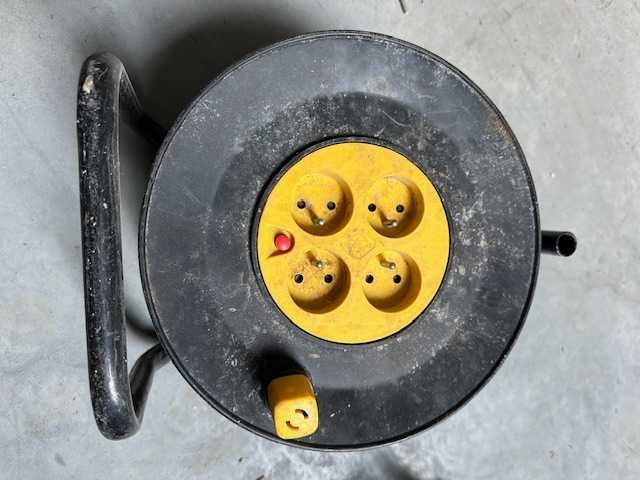 Various contractor materials (3x) - afbeelding 1 van  2