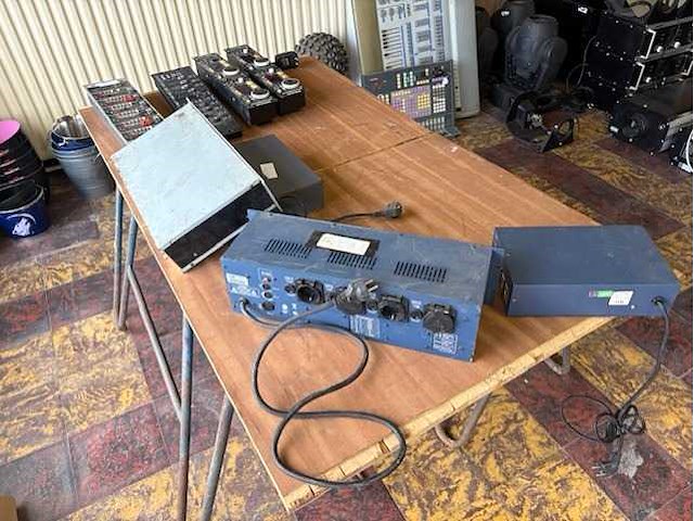 Various light equipment - afbeelding 7 van  7