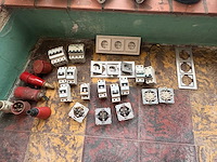 Various light equipment - afbeelding 1 van  1