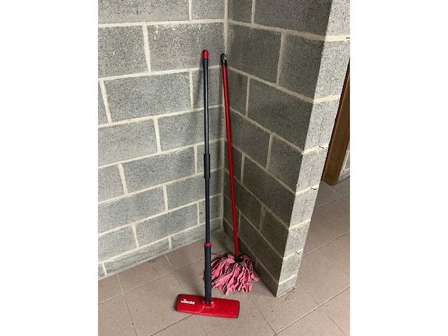 Various office inventory - afbeelding 8 van  90