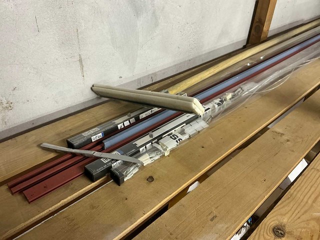 Various office inventory - afbeelding 71 van  90