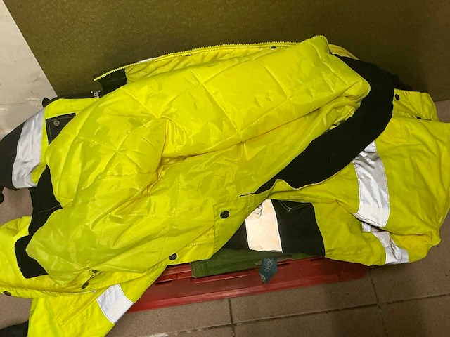 Various office inventory - afbeelding 73 van  90