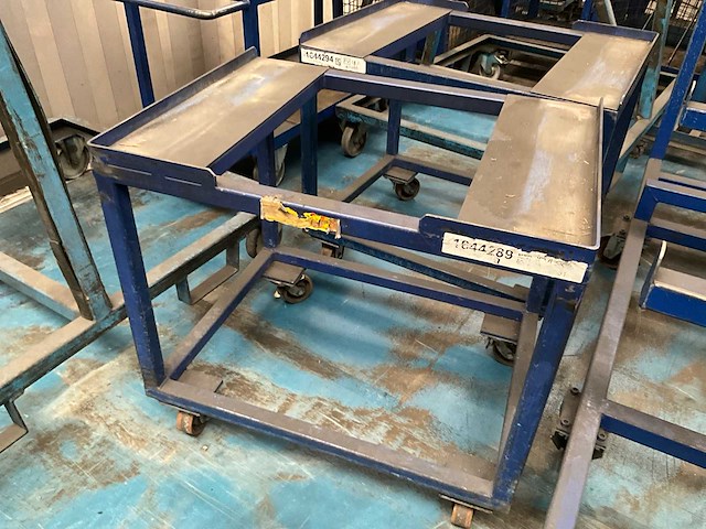 Various warehouse inventory (3x) - afbeelding 1 van  6