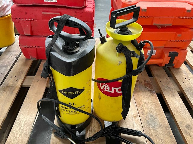 Varo / mesto diverse vernevelaars (2x) - afbeelding 1 van  5