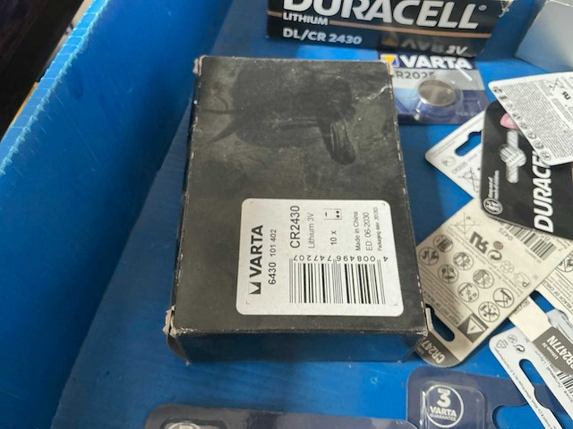 Varta / duracell zaklamp en knoopcel batterijen - afbeelding 3 van  5