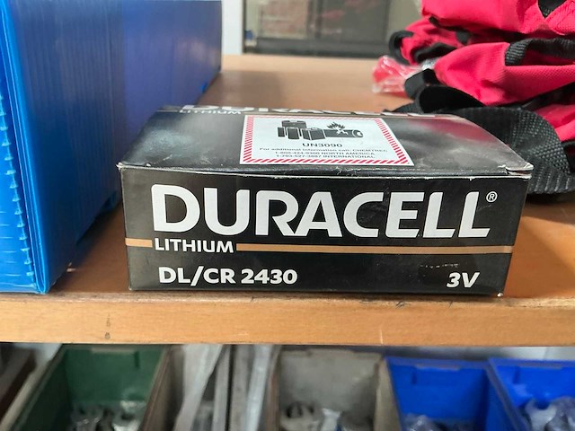 Varta / duracell zaklamp en knoopcel batterijen - afbeelding 4 van  5
