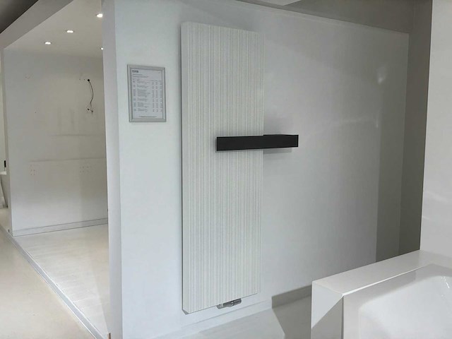 Vasco bryce designradiator - afbeelding 1 van  7