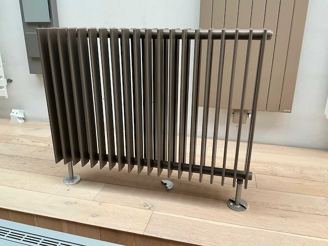 Vasco diverse radiators (6x) - afbeelding 4 van  8