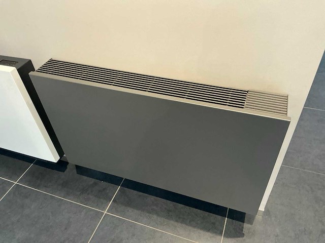 Vasco wandradiator (2x) - afbeelding 1 van  4