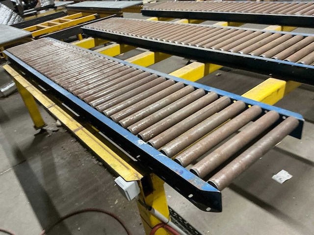 Vaste tafel met moody rollenbanen - afbeelding 4 van  6